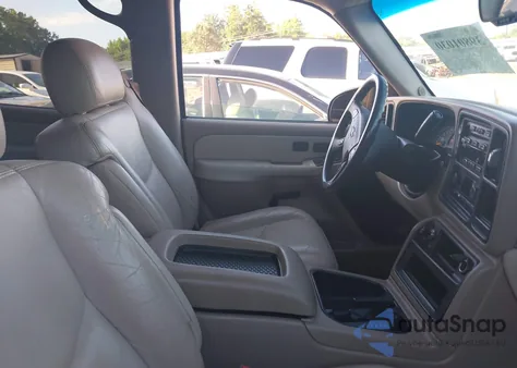 2003 Chevrolet Tahoe Lt z USA, uszkodzony, nr VIN 1GNEC13Z83J308150